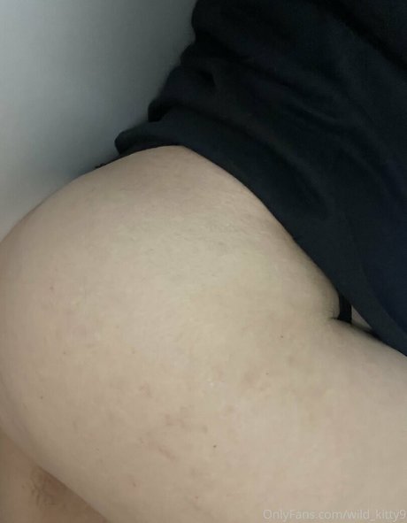 wild kitty9 onlyfans model photos