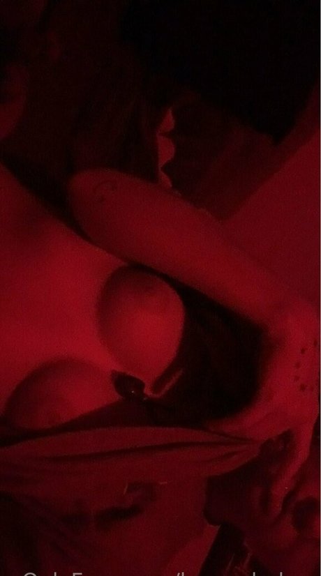 bunny babes nude onlyfans pics