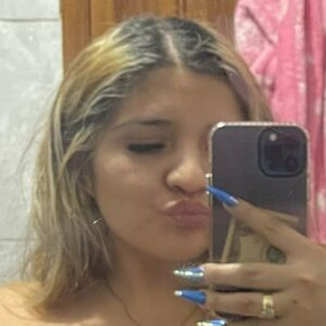 iamjuicykk onlyfans leak nudes