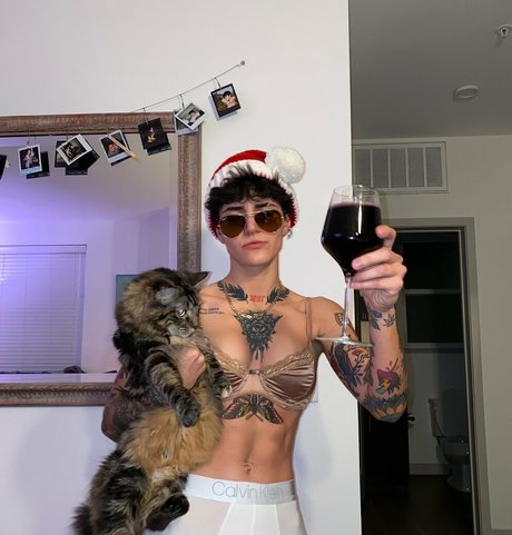 yourfavoritetomboy onlyfans leaked photos