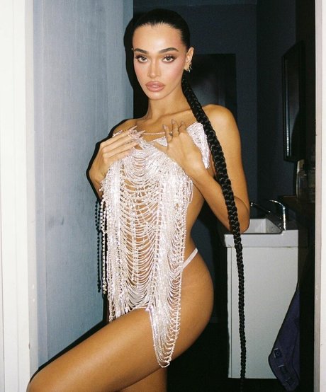 Eden Fines onlyfans naked