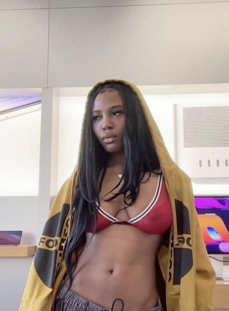 Quenlin Blackwell onlyfans leak porn