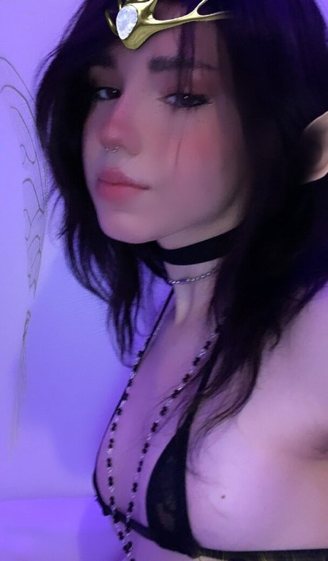 Arielle Maxine free onlyfans