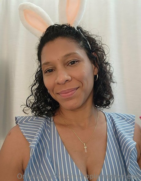 pineapplemeowmeow onlyfans leake