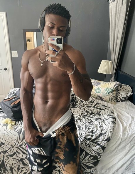 prettyskinboi naked onlyfans pics