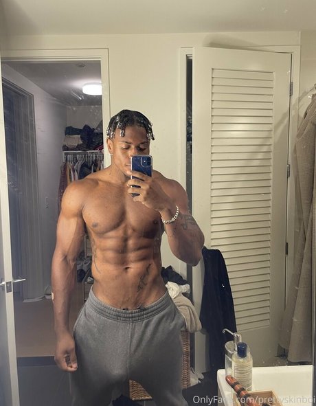 prettyskinboi nude leak onlyfans