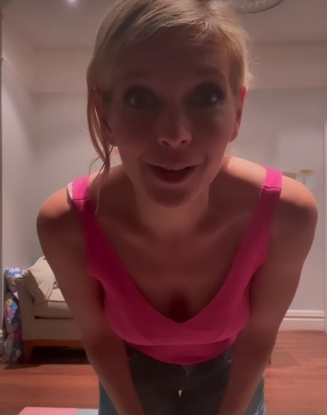 Rachel Riley onlyfans strip