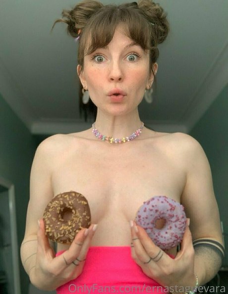 Ernesta Guevara onlyfans nude leaks