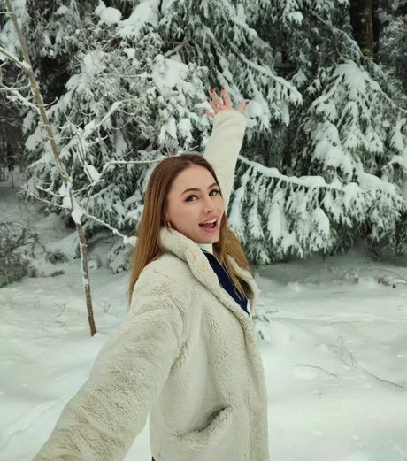 itsSky onlyfans nude tits