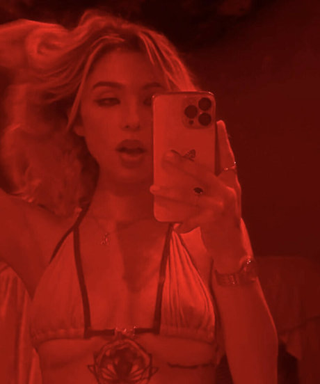 aliaremyinitials boobs onlyfans