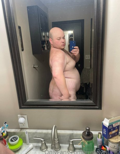 greedyglut10 naked onlyfans pics
