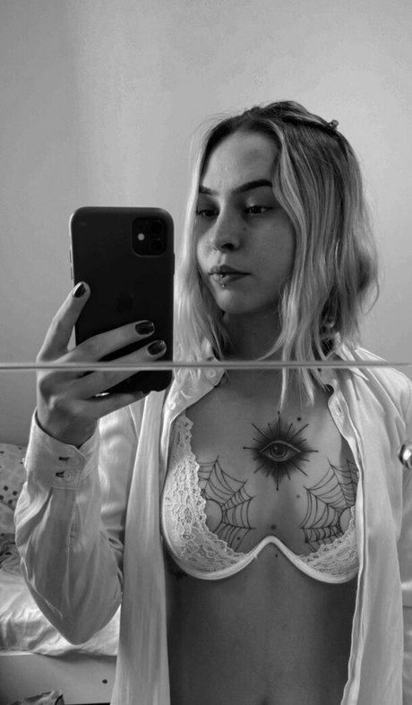 Aisha Tuchinscky only fans review