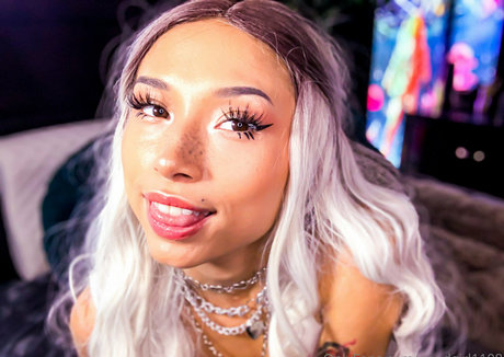 Bunny Buggs onlyfans pics