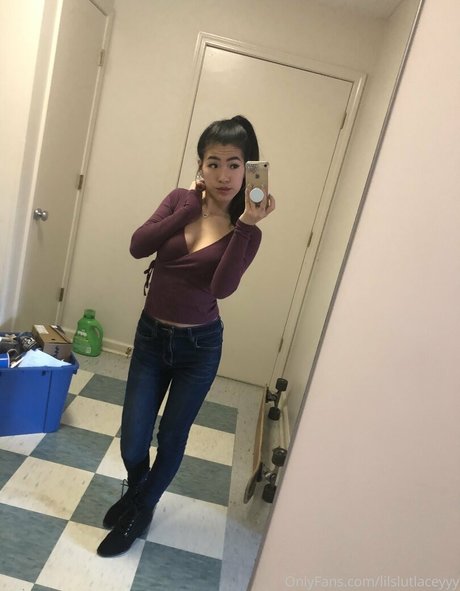 stonerlaceyyy only fans pictures