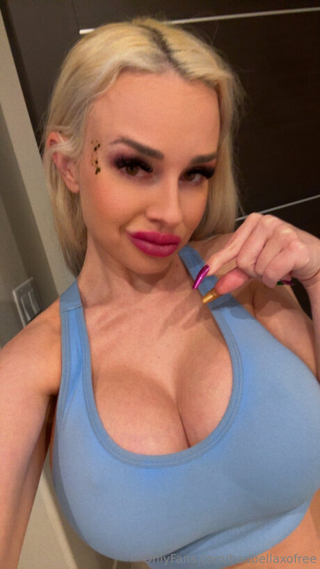 badbellaxofree naked onlyfans leaks