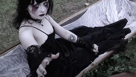 Kawaiibatfangz nudes onlyfans