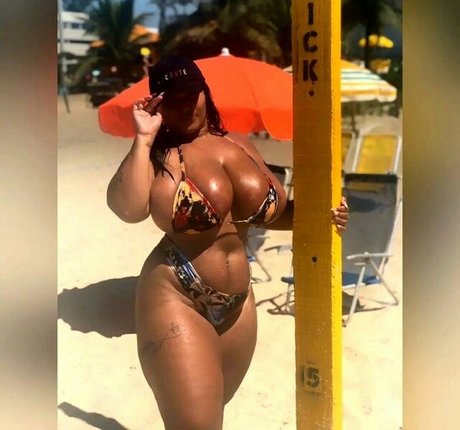 Eidri24 strip onlyfans