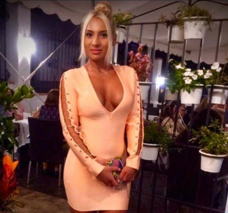 Romanian Girl onlyfans free