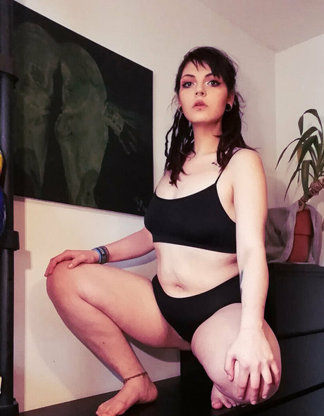 bisibeth nude onlyfans leaks