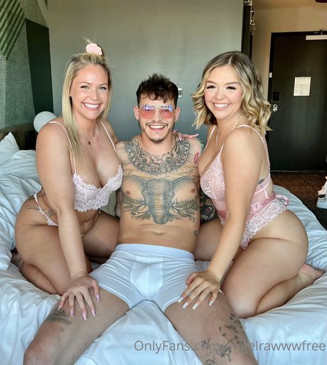 angelrawww onlyfans topless