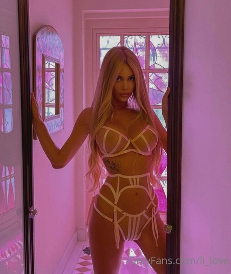 Lily Ermak onlyfans lean