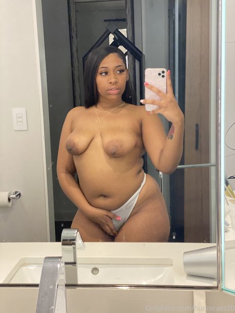 HunniRaez naked onlyfans leaked