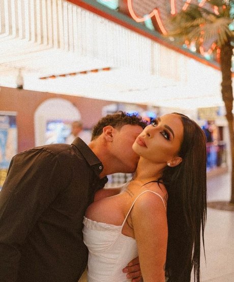 Claudiaxxxrose vip onlyfans public photos