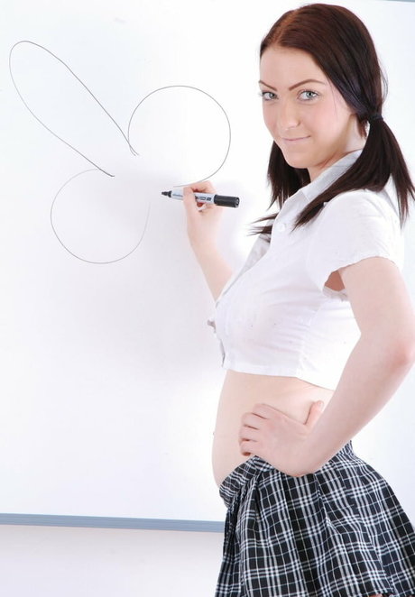 Alice Brookes leaks onlyfans