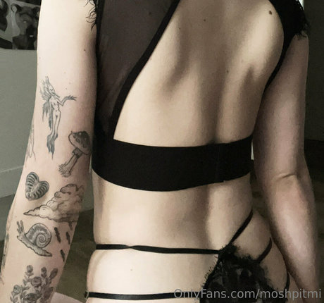 Moshpitmi only fans leaked porn