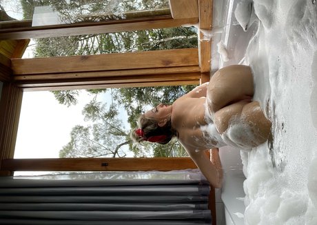 Alana Gollman onlyfans nude