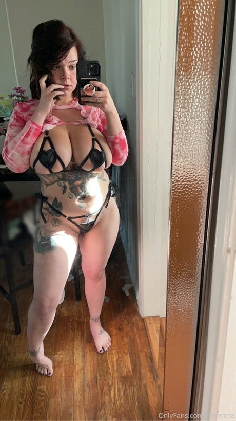 calierose onlyfans nudes