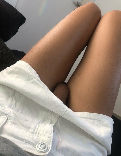 bruninhatgirl onlyfans leak nude