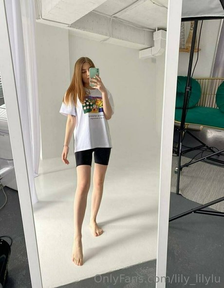 lily lilylu en onlyfans