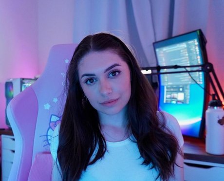 japanese schoolgirl onlyfans best capture