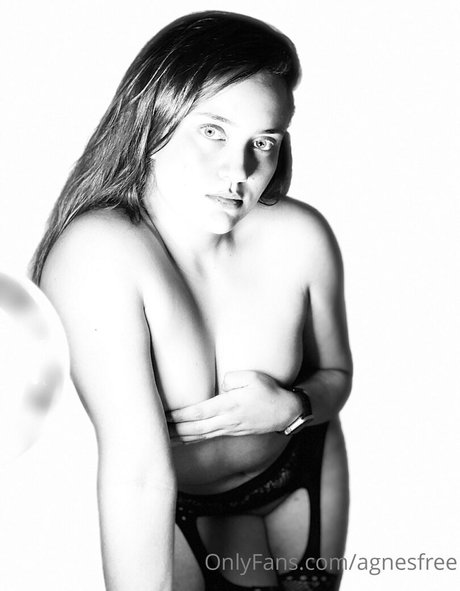 mjohreisenfree onlyfans model