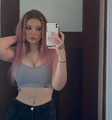 Itsssarapriv onlyfans leakes