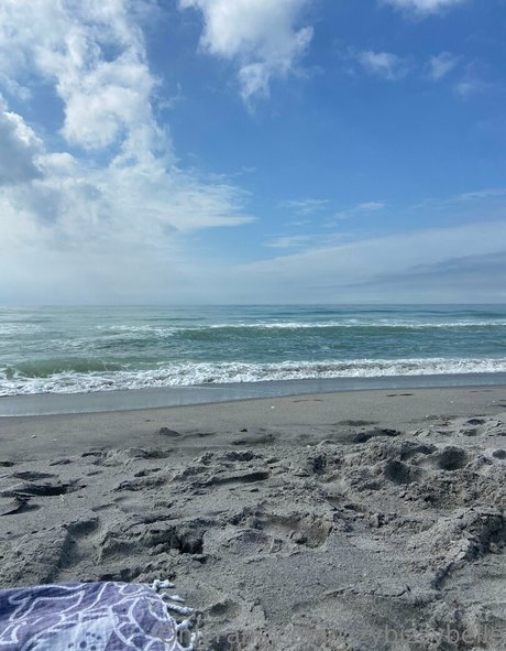 izzybizzybelle onlyfans leaks xxx