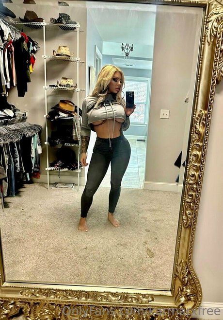 karmarxfree strip onlyfans