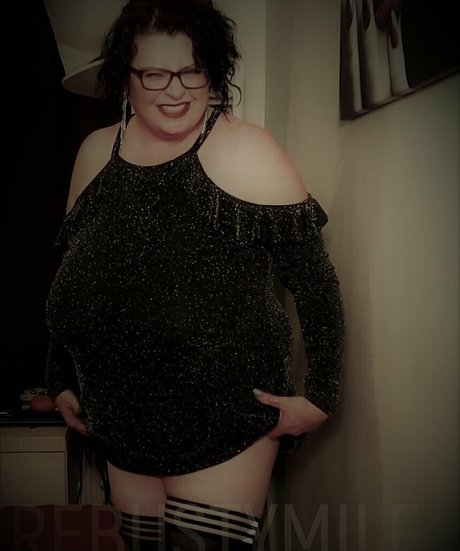 maturebustymom onlyfans leaked pics