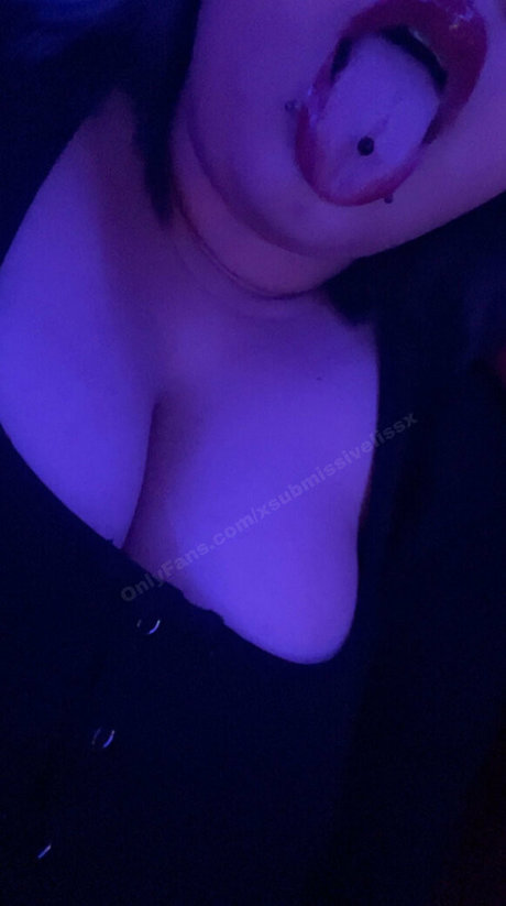 xsubmissivelissx onlyfans sexy
