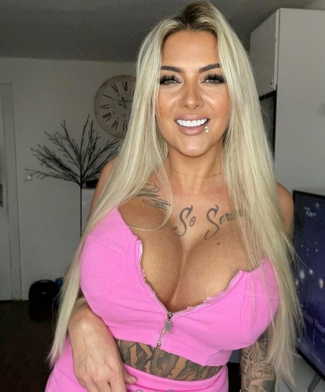 Deminecka onlyfans photo