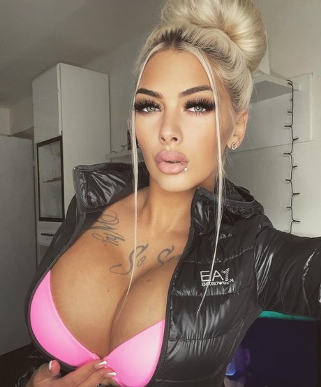 Deminecka onlyfans ass