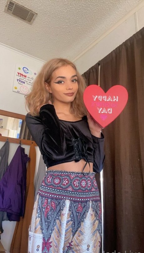 Jadelive Profile pic