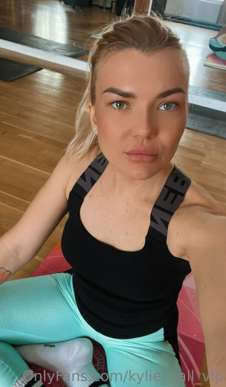 thehottestmom only fans content