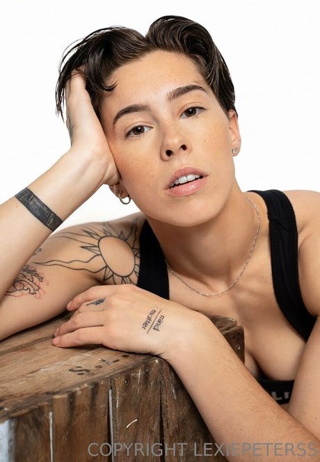 Lexiepeterss onlyfans leaked pics