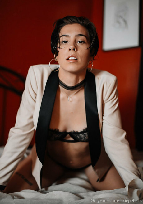 Lexiepeterss onlyfans model