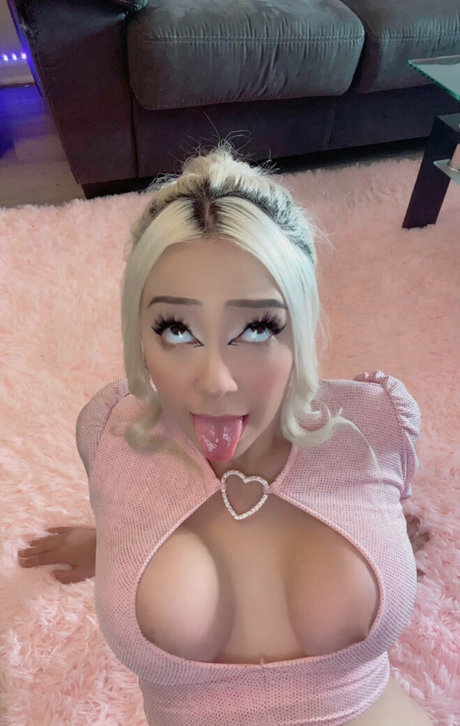 dezzywaifuu Profile pic