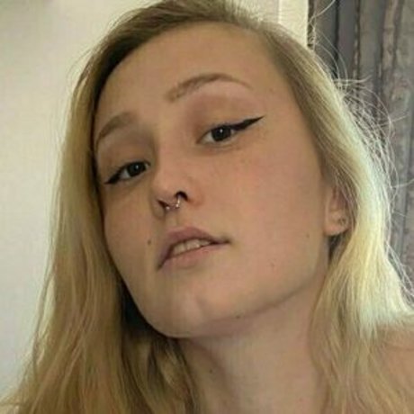 thesecretroseee nudes only fans