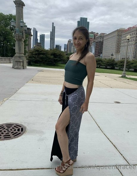 queenbracee Profile pic