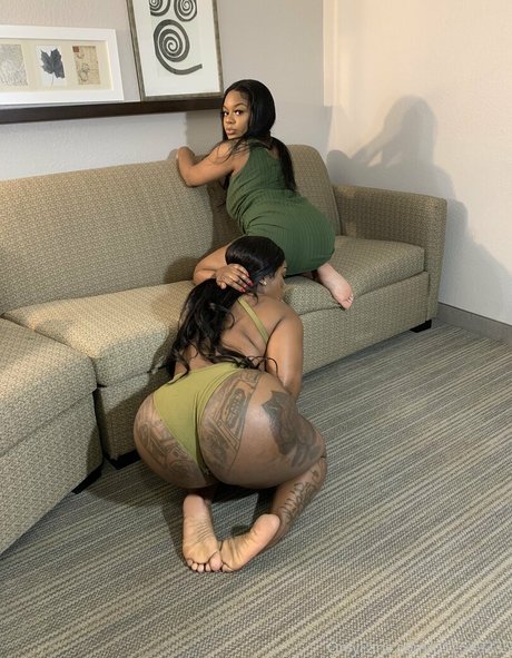 bunny xxx onlyfans beautiful naked glimpse